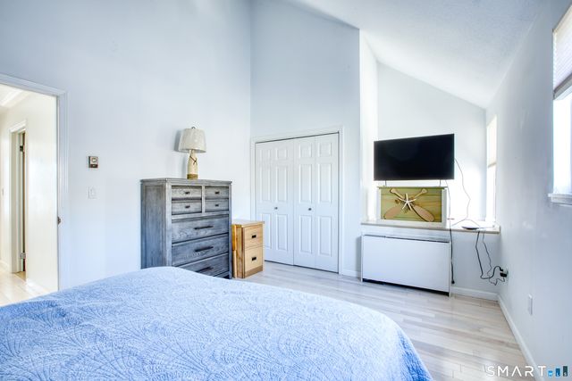 15 River Road 205, Greenwich, CT 06807