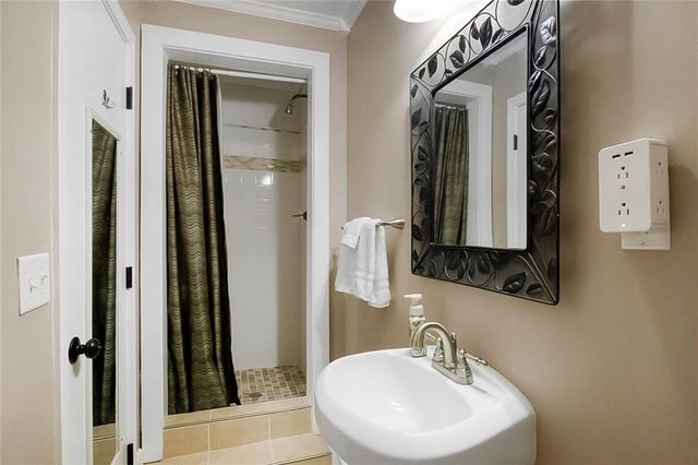 1727 Ramblewood Way, Snellville, GA 30078