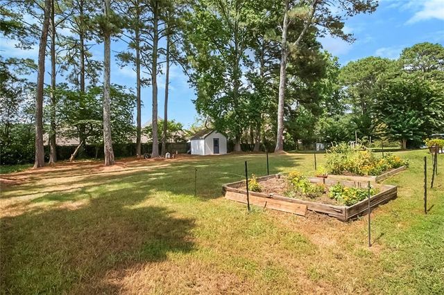 1727 Ramblewood Way, Snellville, GA 30078