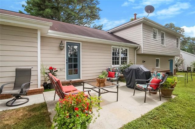 1727 Ramblewood Way, Snellville, GA 30078