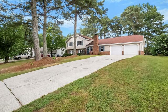 1727 Ramblewood Way, Snellville, GA 30078