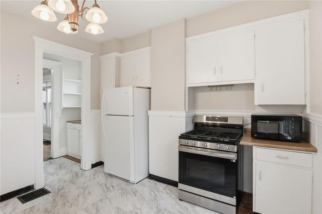 98 Barrington Street 560, Rochester, NY 14607