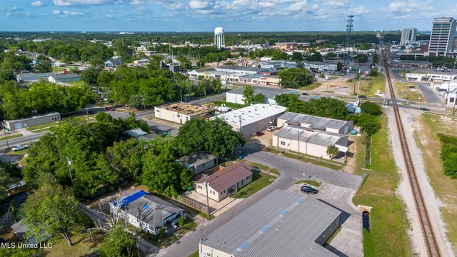 1413 31st Avenue, Gulfport, MS 39501