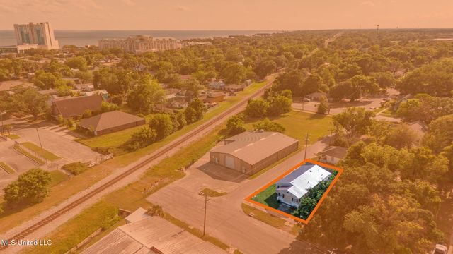 1413 31st Avenue, Gulfport, MS 39501