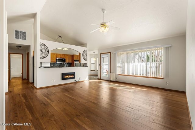 1152 W Canfield Ave, Coeur D'alene, ID 83815