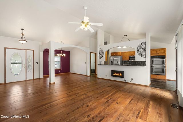 1152 W Canfield Ave, Coeur D'alene, ID 83815