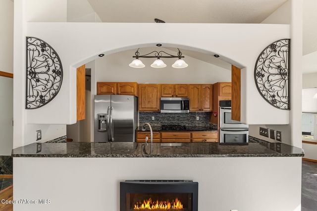 1152 W Canfield Ave, Coeur D'alene, ID 83815