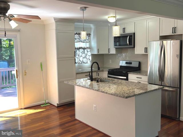 5597 SHANNON CT, Woodbridge, VA 22193