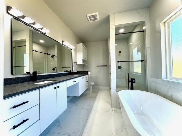 2708 W Gum Street, Rogers, AR 72758