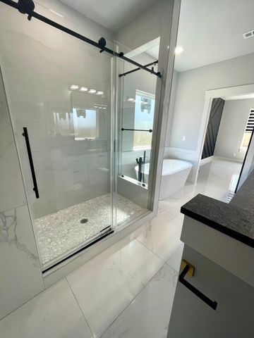 2708 W Gum Street, Rogers, AR 72758