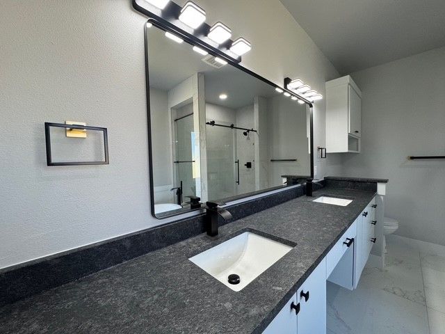 2708 W Gum Street, Rogers, AR 72758