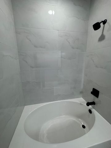 2708 W Gum Street, Rogers, AR 72758