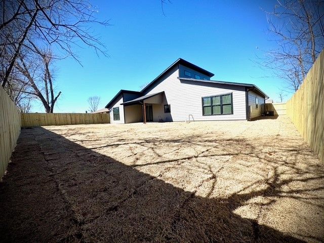 2708 W Gum Street, Rogers, AR 72758