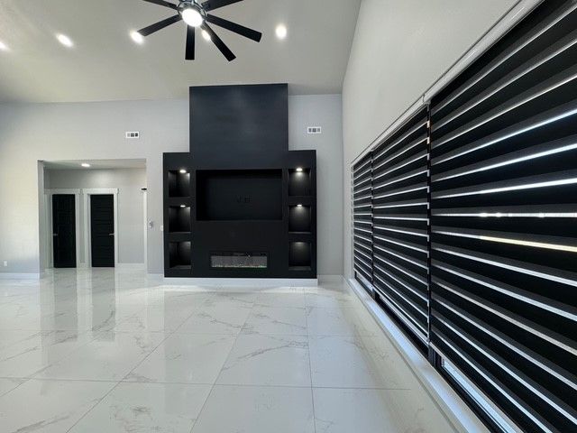 2708 W Gum Street, Rogers, AR 72758