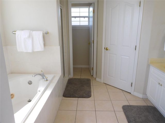 422 VISTA DRIVE, Davenport, FL 33897