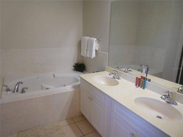 422 VISTA DRIVE, Davenport, FL 33897