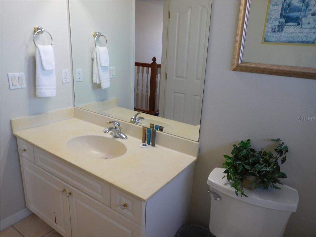 Image 34 of property listing at 422 VISTA DRIVE, Davenport, FL 33897