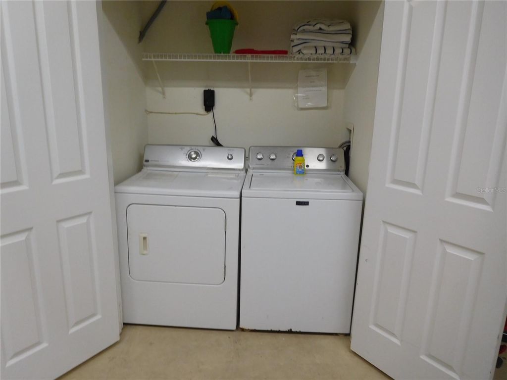 Image 43 of property listing at 422 VISTA DRIVE, Davenport, FL 33897