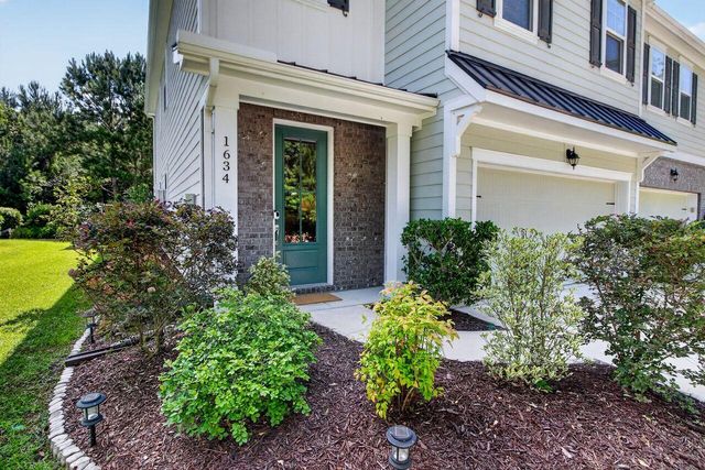 1634 Mermentau Street, Mount Pleasant, SC 29466