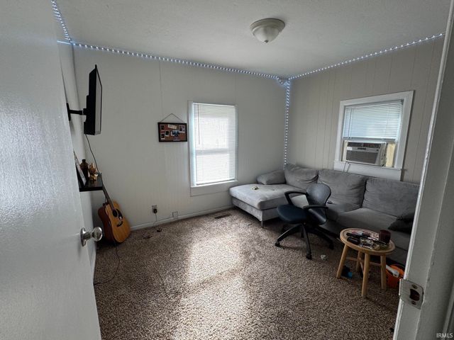1003 N Woodburn Street, Bloomington, IN 47404