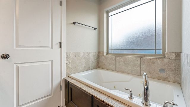 2305 SW Worthington Avenue, Bentonville, AR 72713