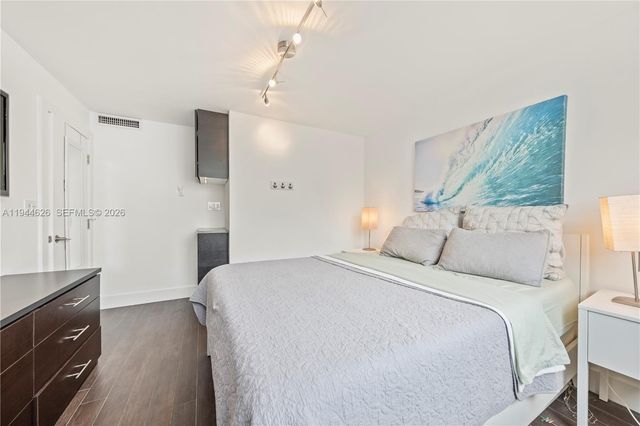 401 Ocean Dr 523, Miami Beach, FL 33139