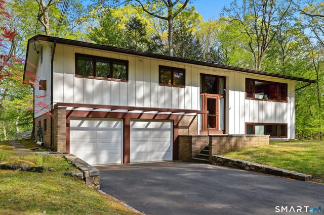 190 Red Fox Road, Stamford, CT 06903