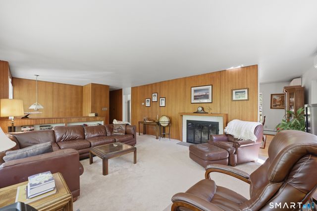 190 Red Fox Road, Stamford, CT 06903
