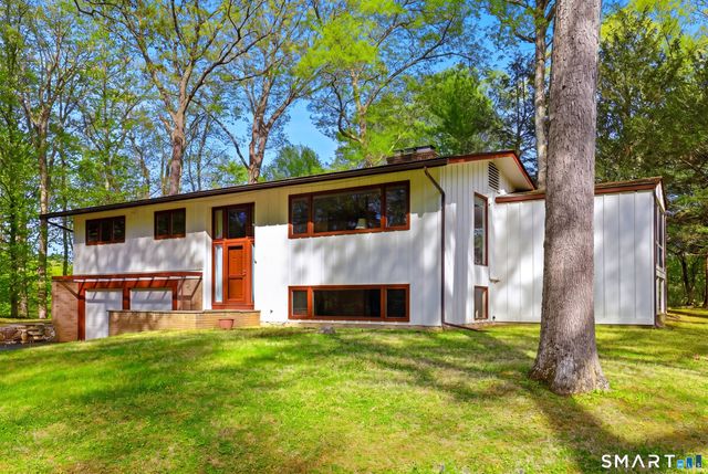 190 Red Fox Road, Stamford, CT 06903