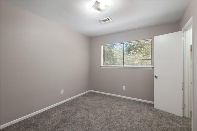 427 Sunnyside Street, Huntsville, TX 77320