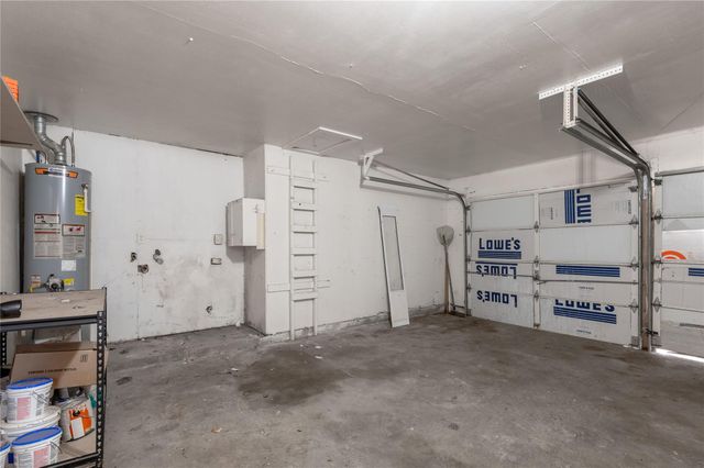 427 Sunnyside Street, Huntsville, TX 77320
