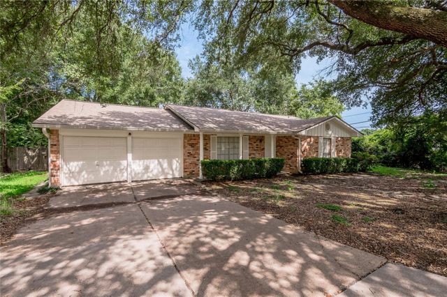 427 Sunnyside Street, Huntsville, TX 77320