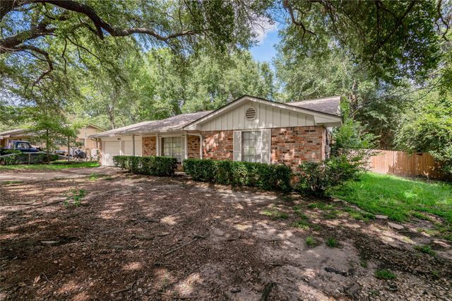 427 Sunnyside Street, Huntsville, TX 77320