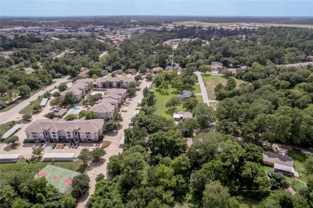 427 Sunnyside Street, Huntsville, TX 77320