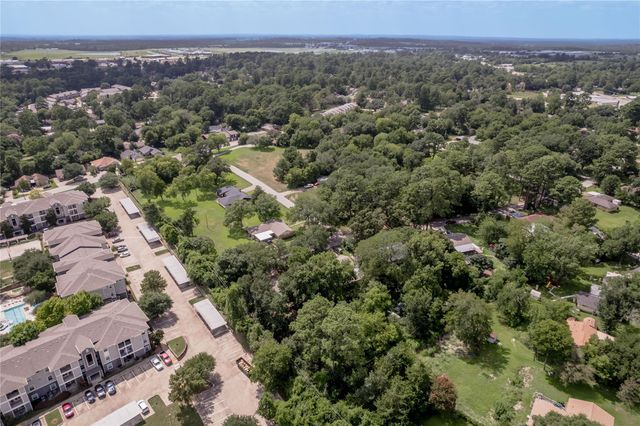 427 Sunnyside Street, Huntsville, TX 77320