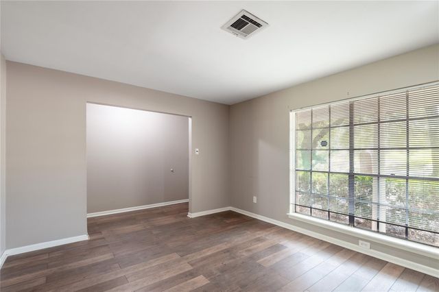 427 Sunnyside Street, Huntsville, TX 77320