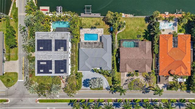 607 Layne Blvd, Hallandale Beach, FL 33009