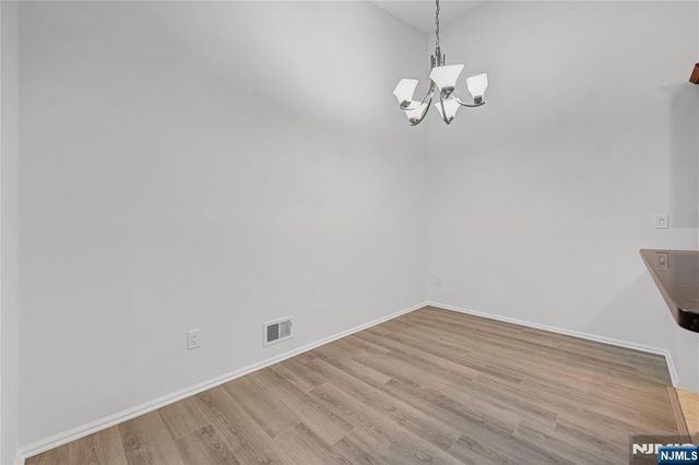 581 Holly Court, Mahwah, NJ 07430