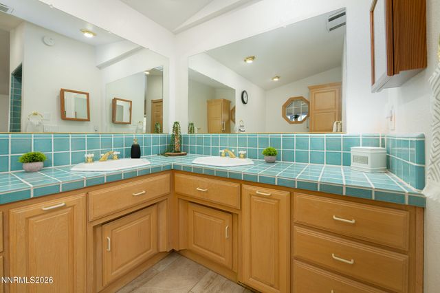 1393 Jobs Peak Drive, Gardnerville, NV 89460