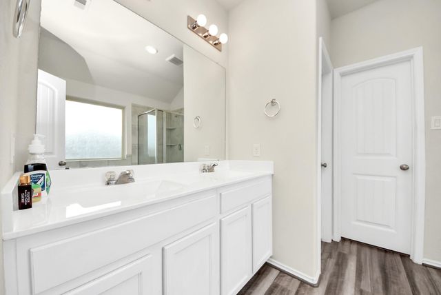 6050 Oakland Bluff Lane, Porter, TX 77365