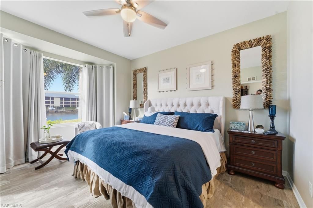 Image 20 of property listing at 1765 Cape Coral PKWY E # 203, Cape Coral, FL 33904