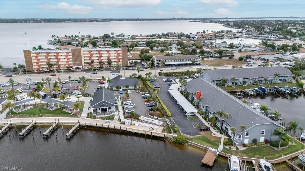 Image 6 of property listing at 1765 Cape Coral PKWY E # 203, Cape Coral, FL 33904