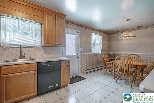 1414 East Pennsylvania Street, Allentown City, PA 18109