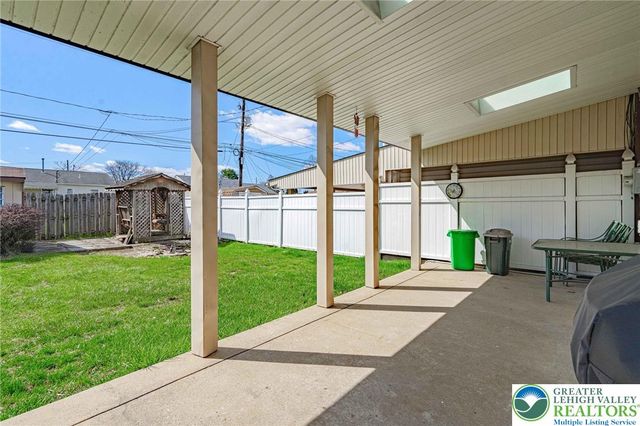 1414 East Pennsylvania Street, Allentown City, PA 18109