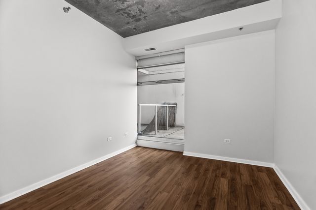 1620 S Michigan Avenue 324, Chicago, IL 60616