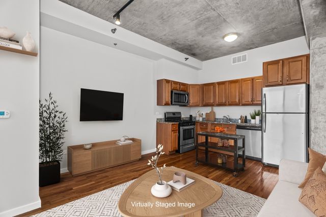 1620 S Michigan Avenue 324, Chicago, IL 60616