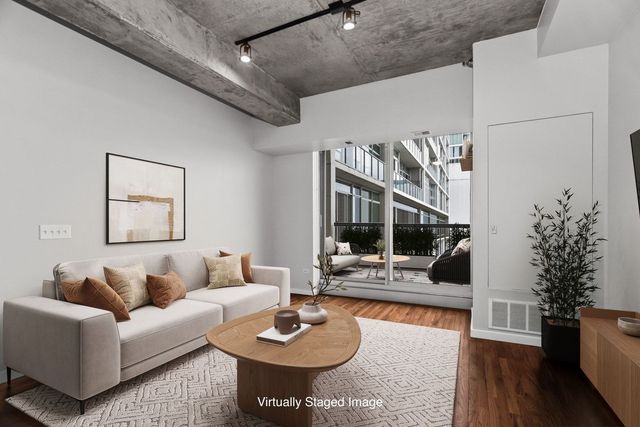 1620 S Michigan Avenue 324, Chicago, IL 60616