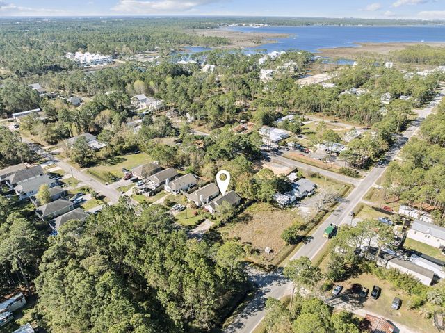 32 N 6Th Street, Santa Rosa Beach, FL 32459