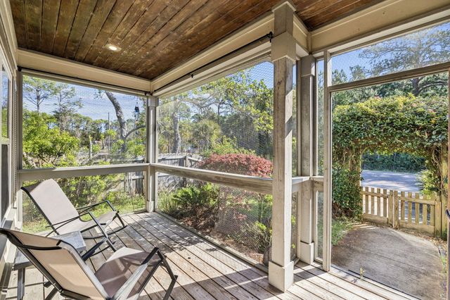 32 N 6Th Street, Santa Rosa Beach, FL 32459