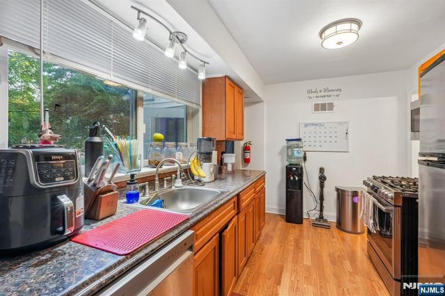 467 Voorhees Street, Englewood, NJ 07631